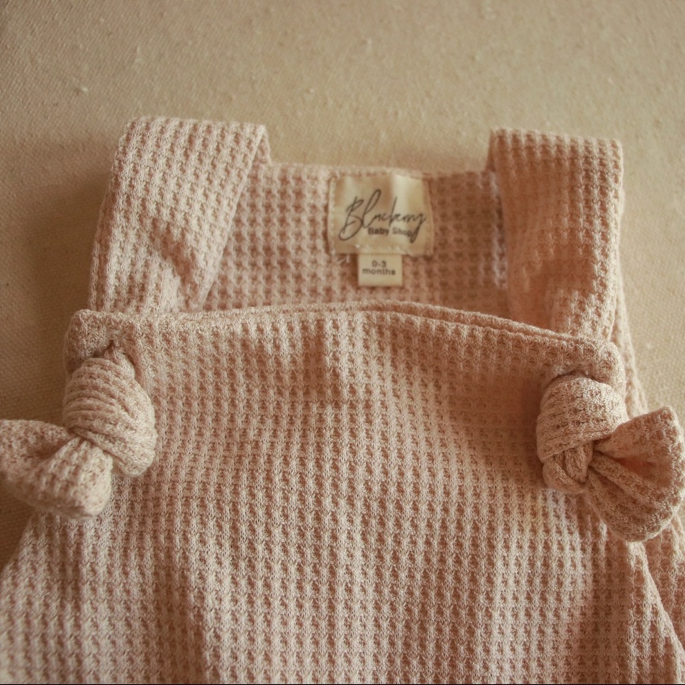 Waffle Knit Knot Overall Cream Gender Neutral - Picture 5 of 8